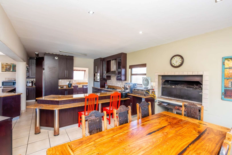 4 Bedroom Property for Sale in Myburgh Park Fase 2 Western Cape